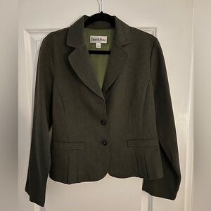 Like New Dark Green Danny & Nicole light weight blazer